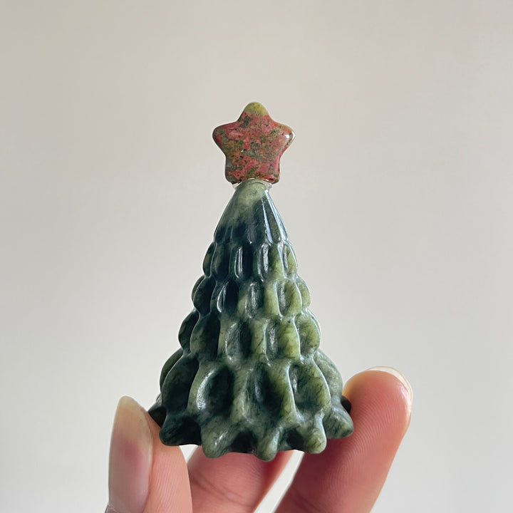 Natural Crystal Carving Christmas Tree With Star