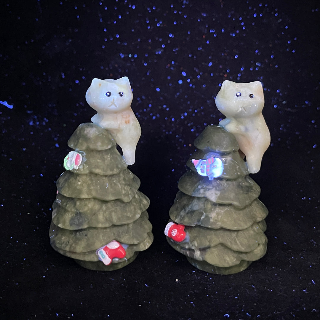 Natural Crystal Carving Cat With Christmas Tree