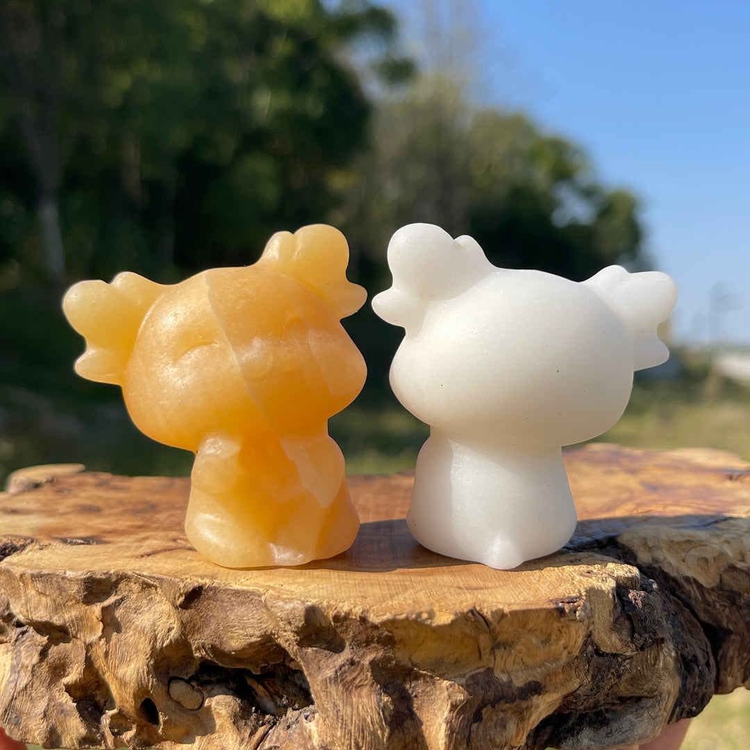 Natural Crystal Carving Waving Deer