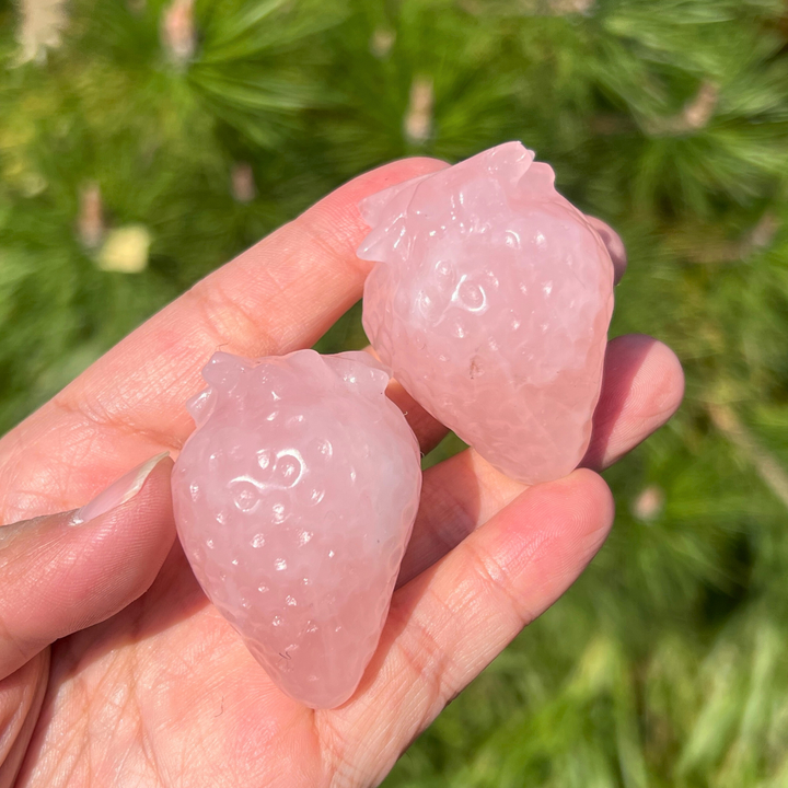 Natural Carving Rose Quartz Strawberry