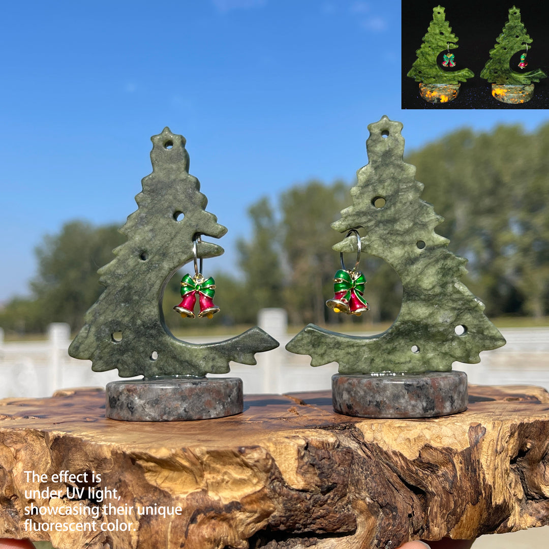 Natural Crystal Serpentine Christmas Tree With Bell