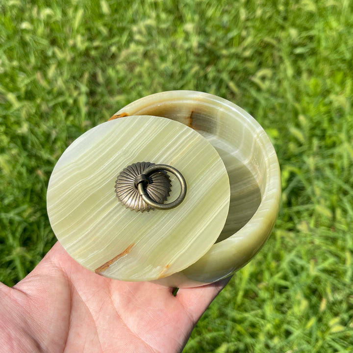 Unique,A Slightly Imperfect Natural Crystal Afghanistan Jade Trinket Box