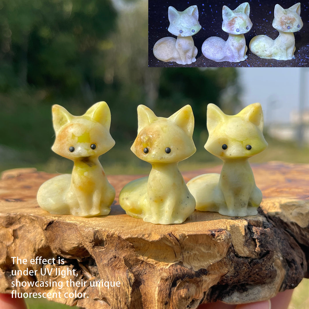 Natural Crystal Carving Mini Curly Tail Fox