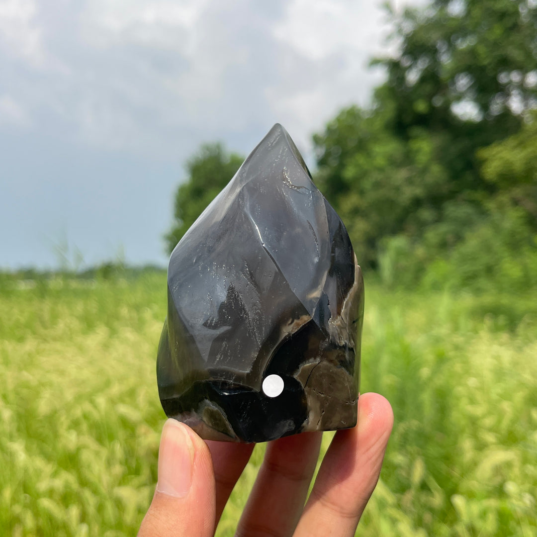 Unique,A Slightly Imperfect Natural Crystal Volcanic Agate Flame