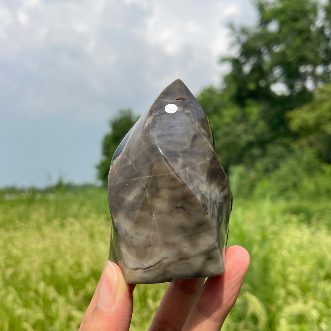 Unique,A Slightly Imperfect Natural Crystal Volcanic Agate Flame