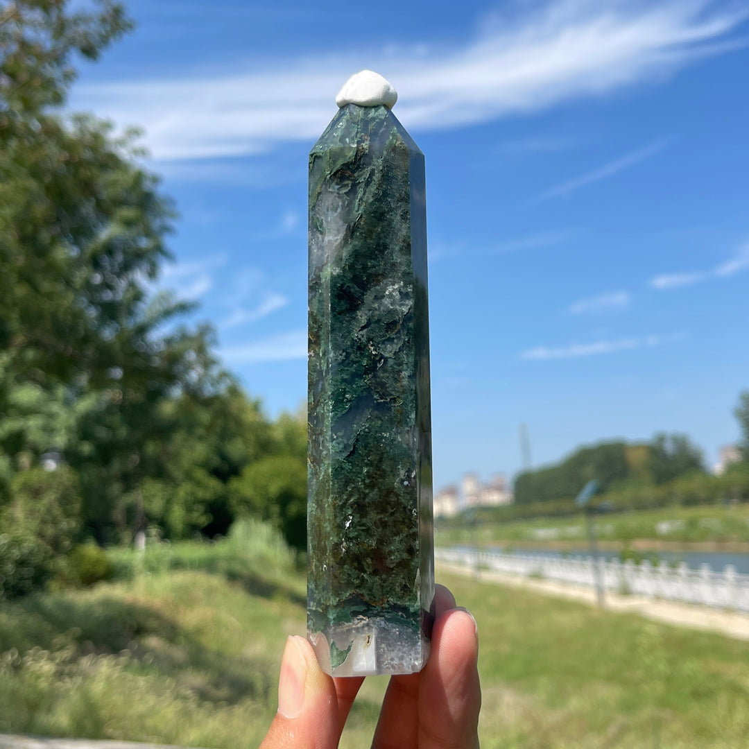 Unique,Natural Crystal Delicate Moss Agate Point