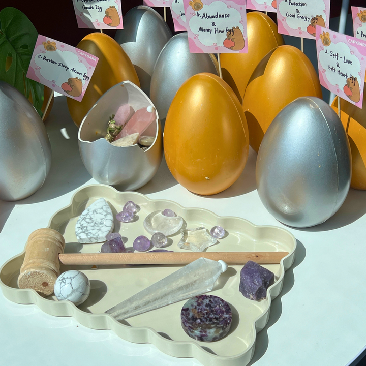 Kiki Crystal Golden Surprise Egg