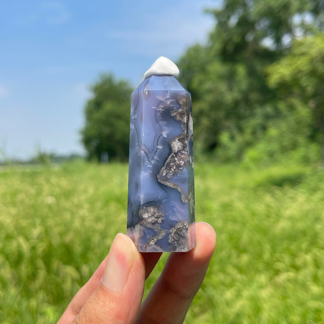 Unique,A Slightly Imperfect Natural Crystal Blue Flower Agate Point