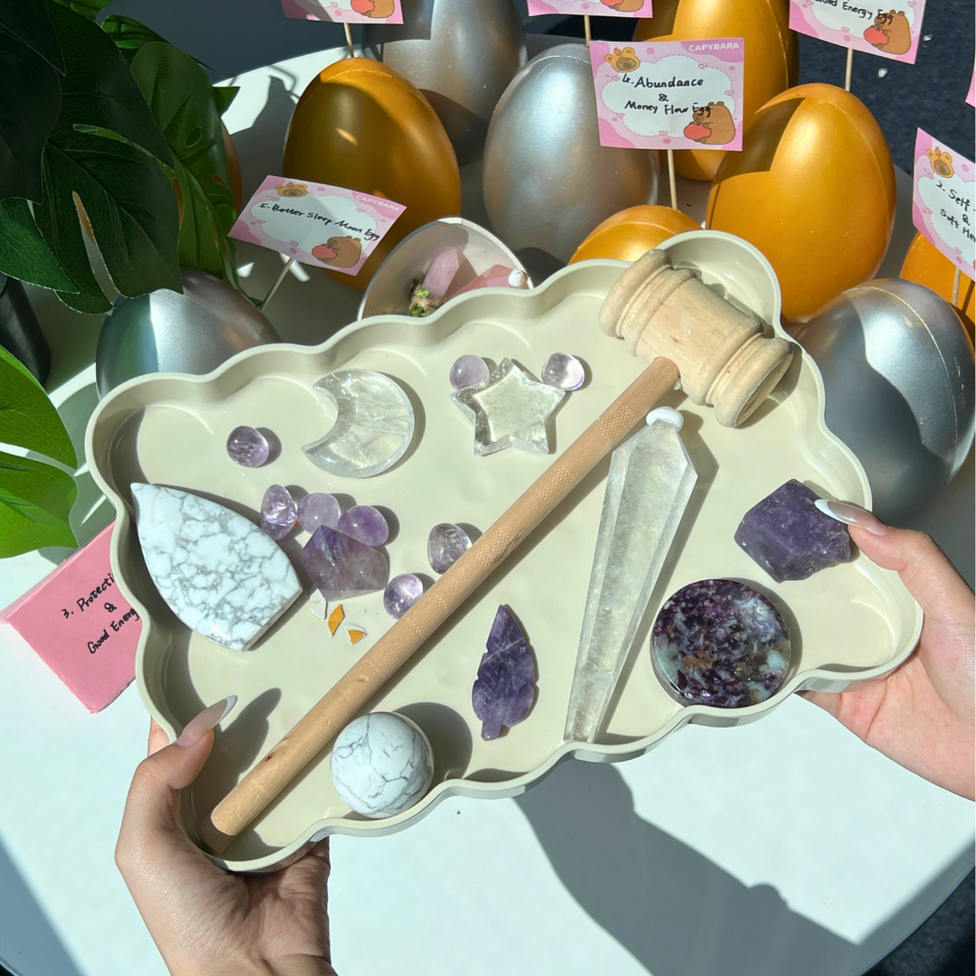 Kiki Crystal Golden Surprise Egg
