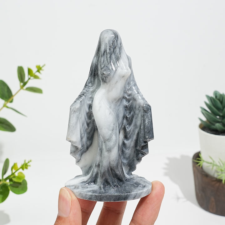 Natural Crystal Mysterious Veiled Spirit Woman Carving