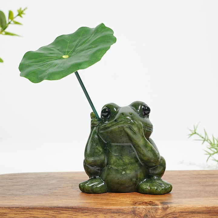 Natural Serpentine Pond Frog With Lotus Umbrella