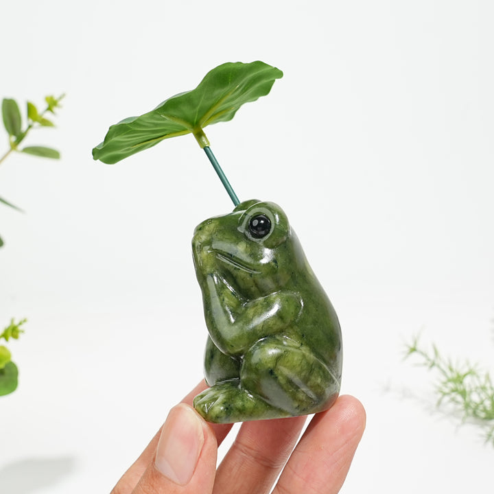 Natural Serpentine Pond Frog With Lotus Umbrella