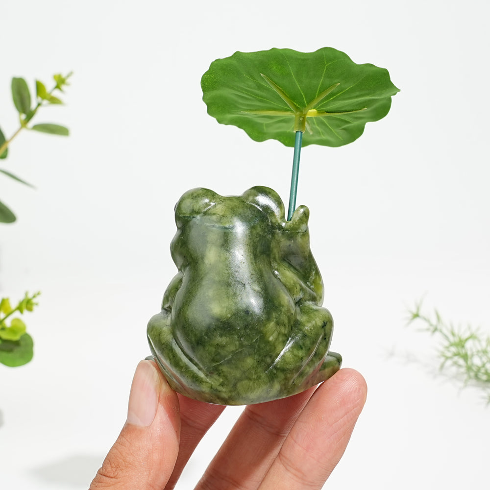 Natural Serpentine Pond Frog With Lotus Umbrella