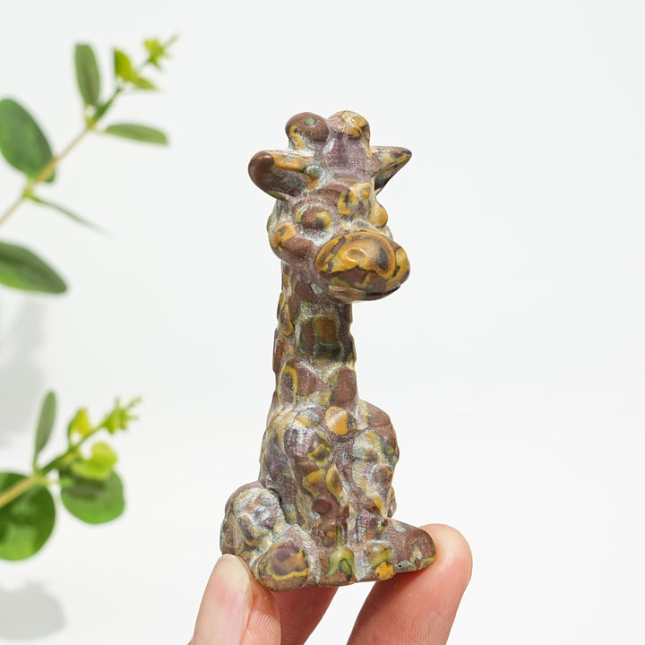 Natural Crystal Sweet Seated Giraffe Mini Carving