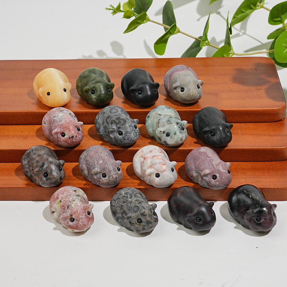 Natural Crystal Carving Shake Guinea Pig