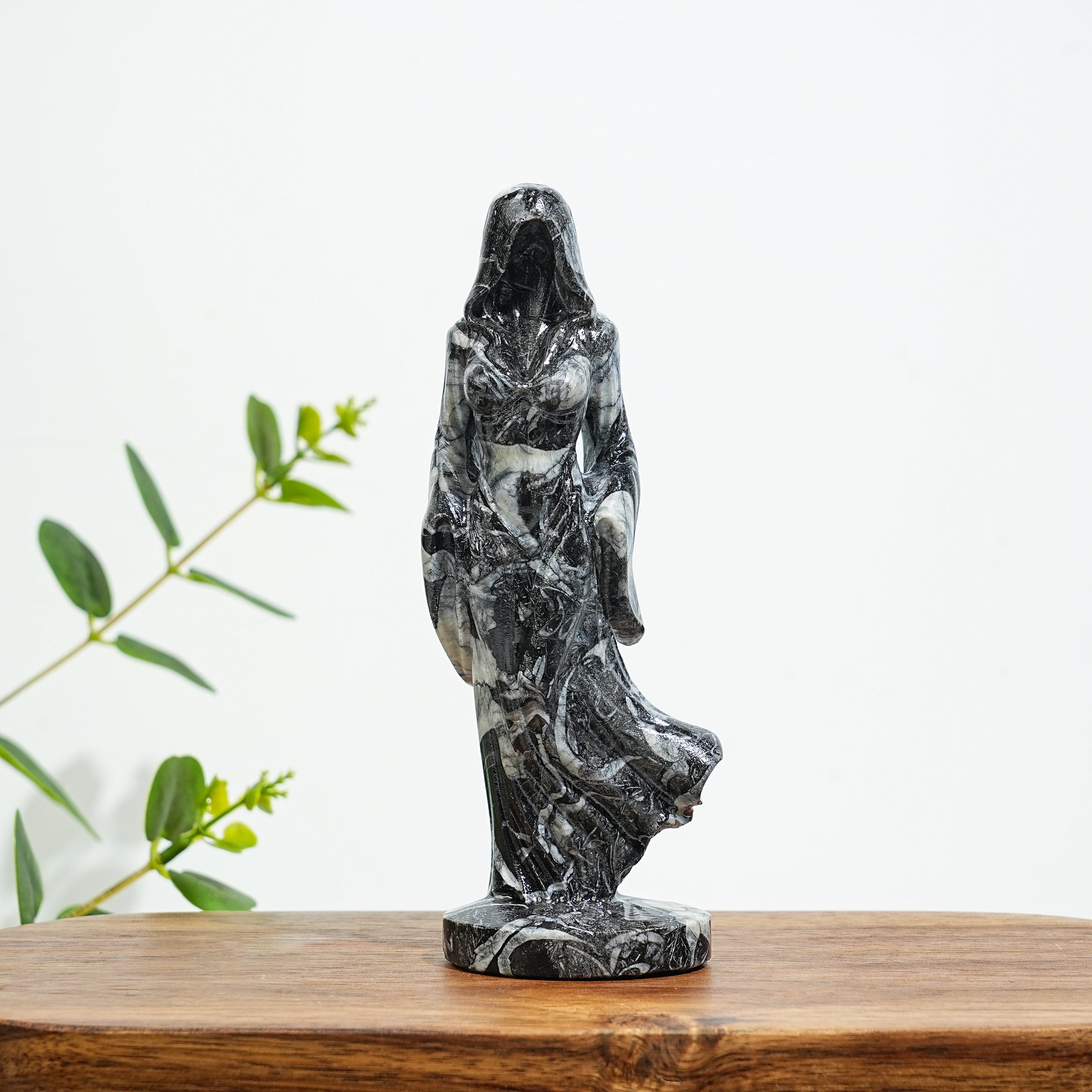Crystal Style(クリスタイル) Natural Crystal Ghost Lady Carving – KiKi Crystal
