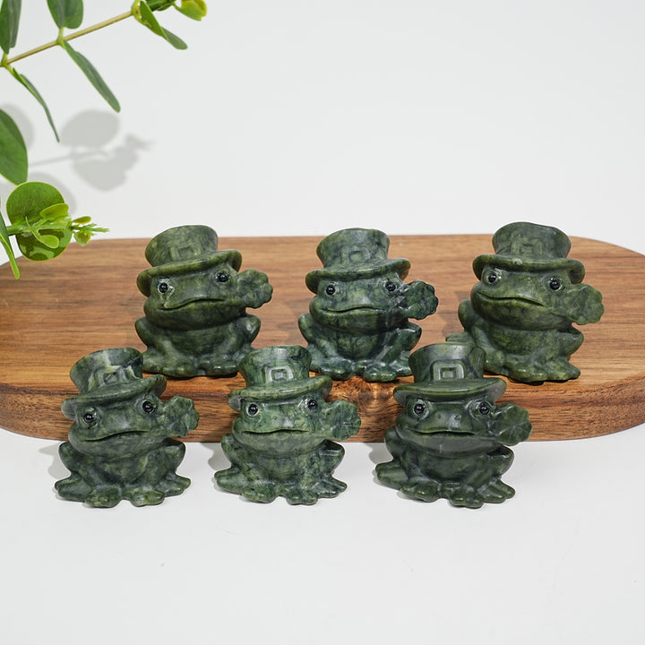 A Slightly Imperfect Natural Crystal Serpentine Frog With Flower Carving