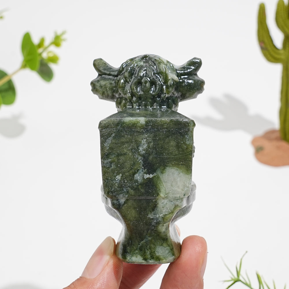 Natural Crystal Highland Cow On Toilet Carving