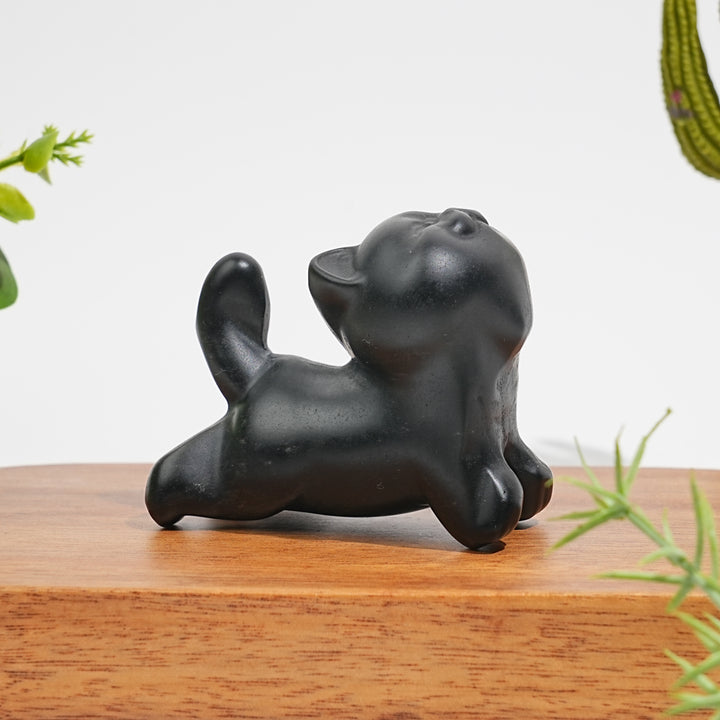 Natural Crystal Stretching Upward Cat Carving