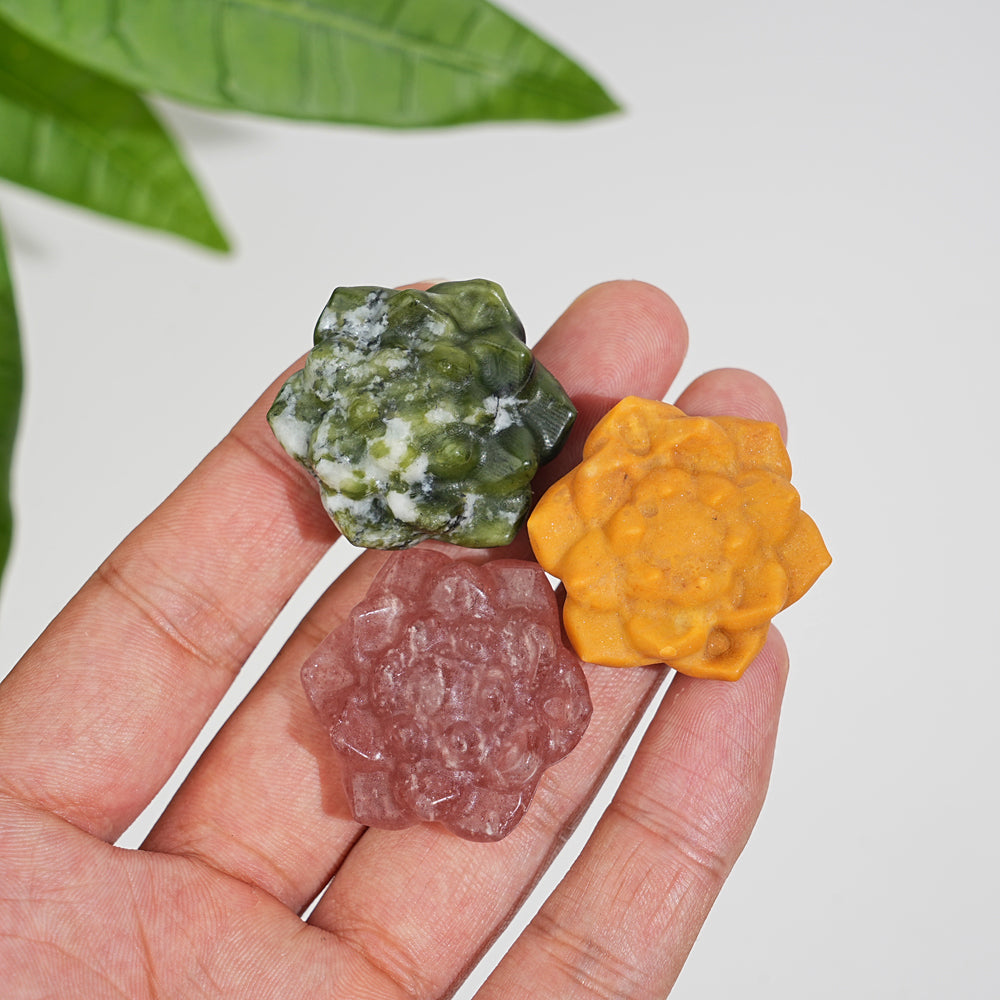 Natural Crystal Lotus Blossom Carving