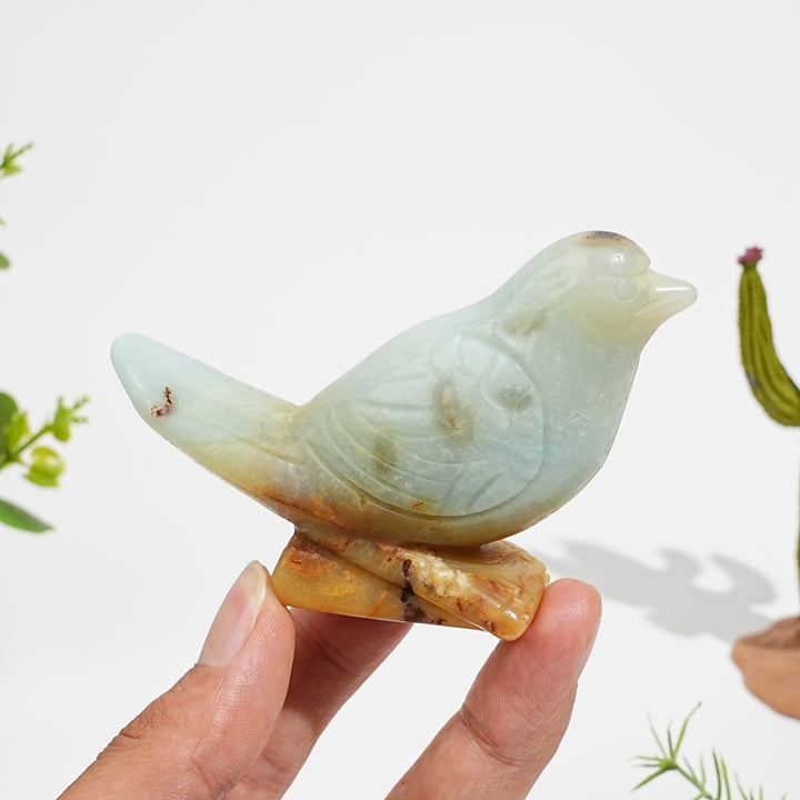 Natural Crystal Charming Blue Quartzite Bird Carving