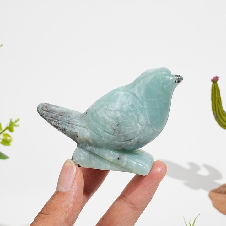 Natural Crystal Charming Blue Quartzite Bird Carving