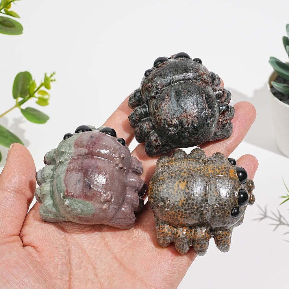 Natural Crystal Big-Eyed Spider Carving
