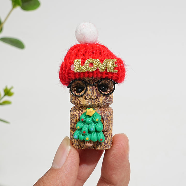 A Slightly Imperfect Natural Crystal Cute Groot With Hat