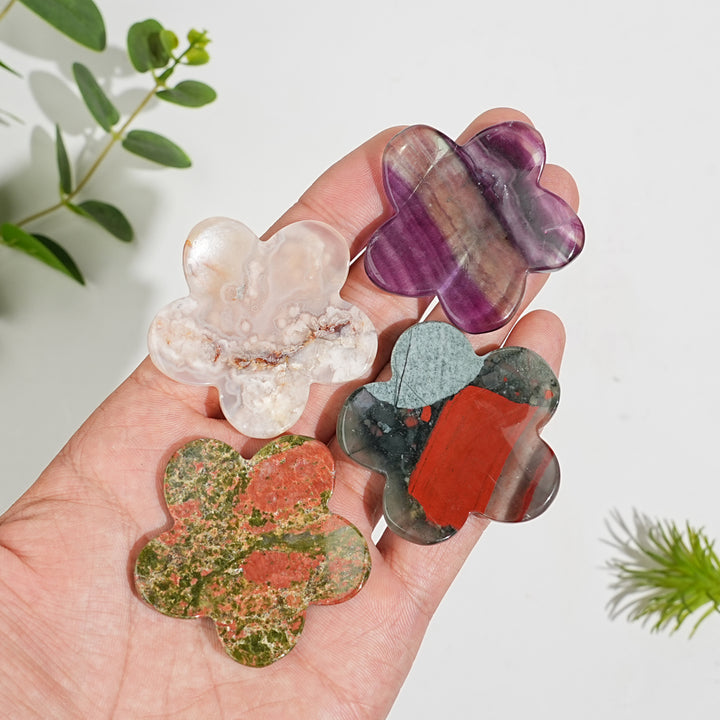 Natural Crystal Carving Five Petal Flower Worry Stone