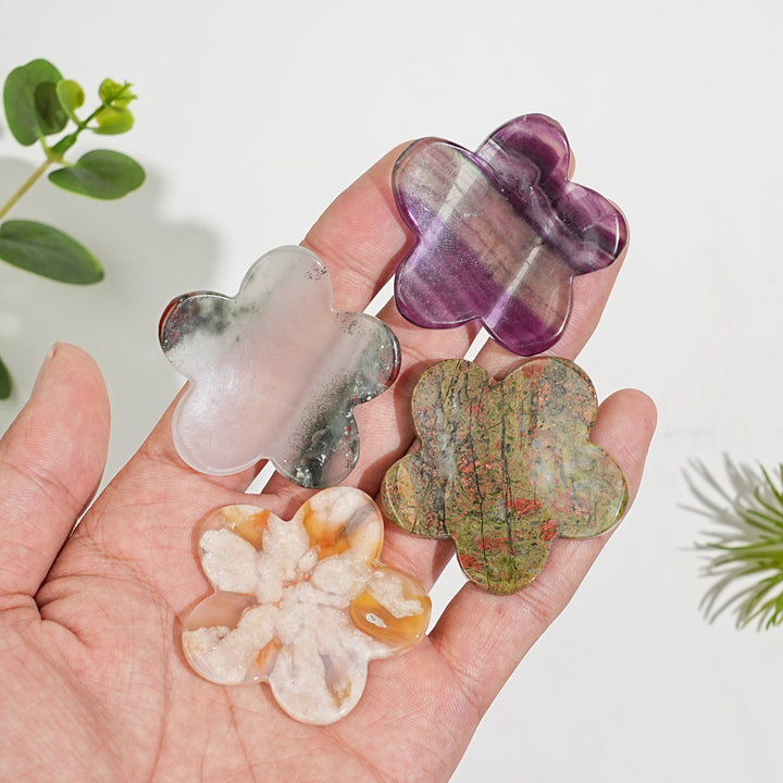 Natural Crystal Carving Five Petal Flower Worry Stone