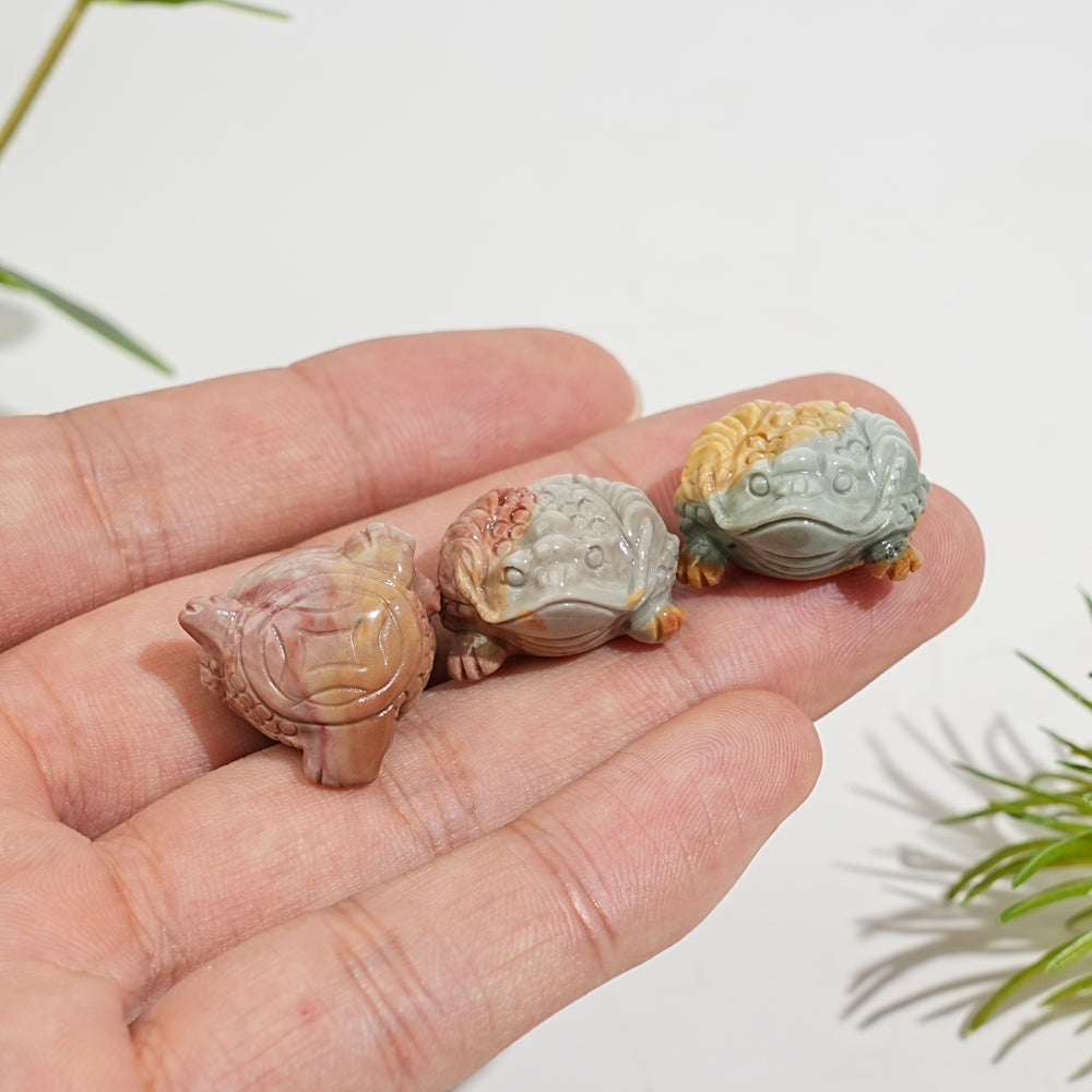 Natural Crystal Carving Alashan Agate Three Legged Money Toad
