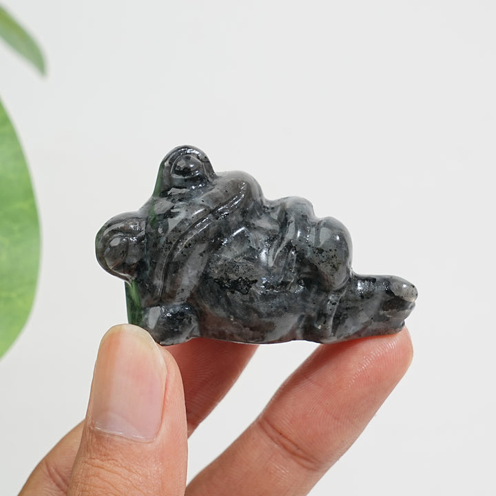 Natural Crystal Carving Cute Sleeping Frog