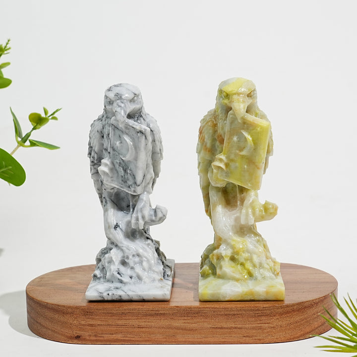 Natural Crystal Carving Exquisite Magical Raven