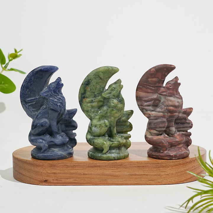 Natural Crystal Moon Howling Wolf