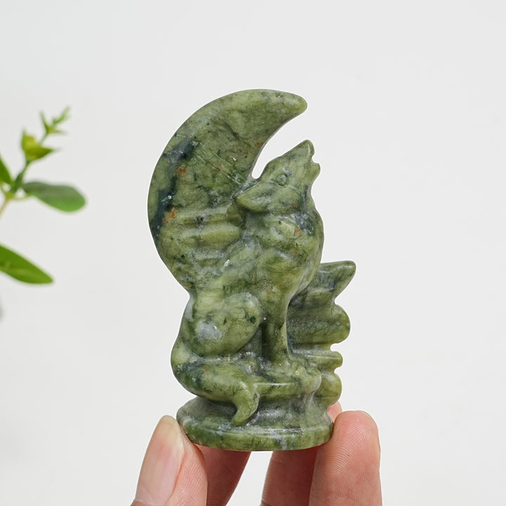 Natural Crystal Moon Howling Wolf
