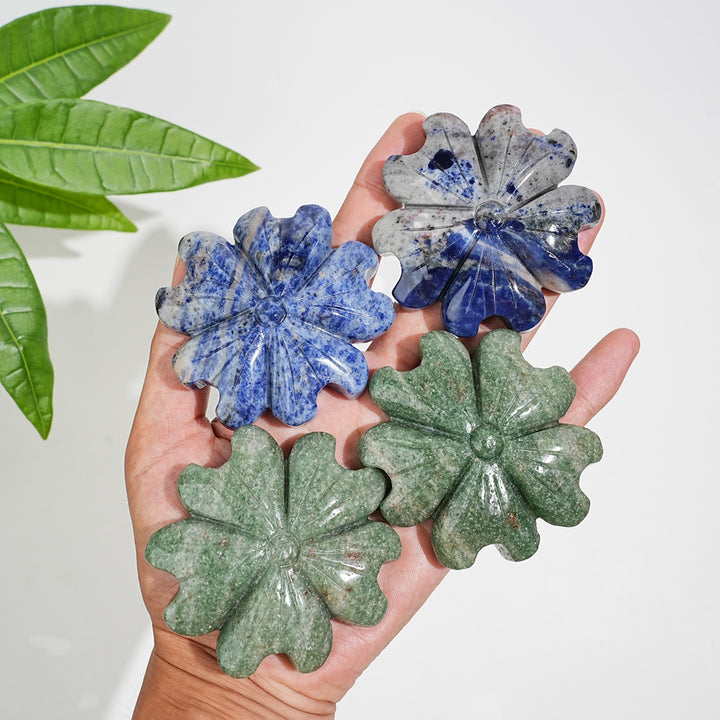 Natural Crystal Heart Four-Leaf Clover Carving