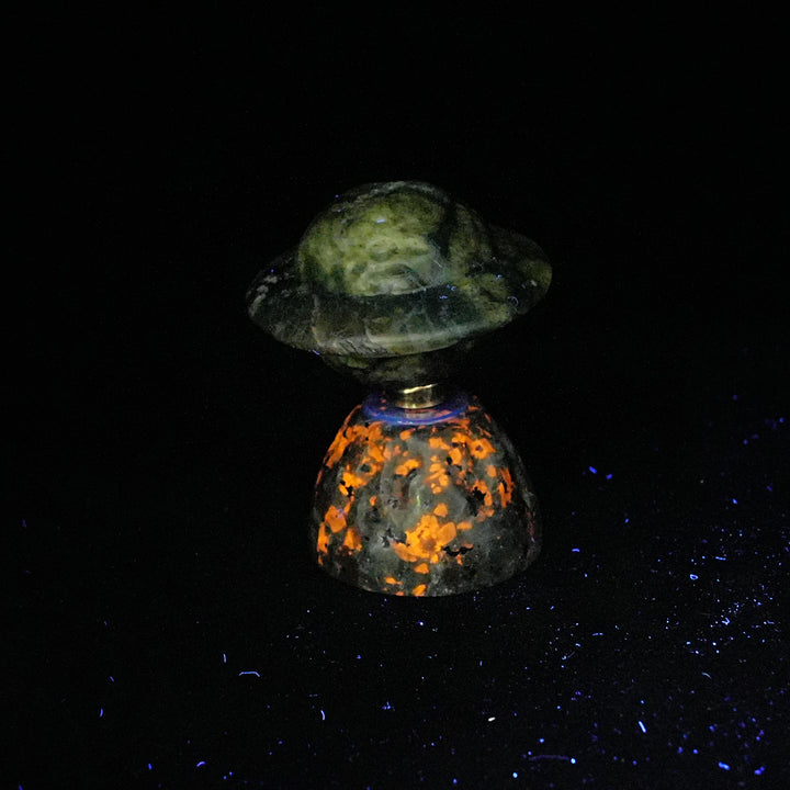 Natural Crystal Rotatable Planet