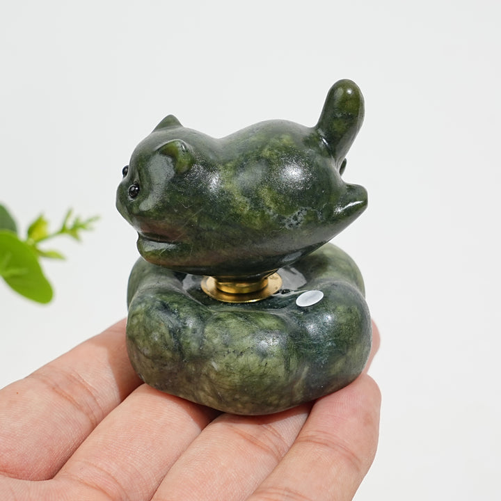 A Slightly Imperfect Natural Crystal Serpentine Wobble Cat