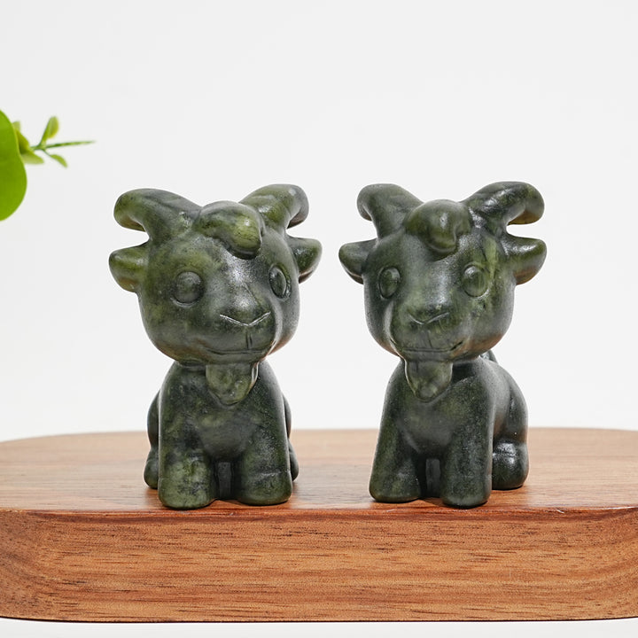 Natural Crystal Carving Cute Goat