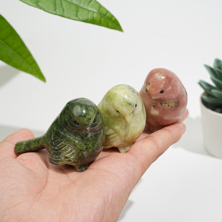 Natural Crystal Cheerful Chubby Bird Carving