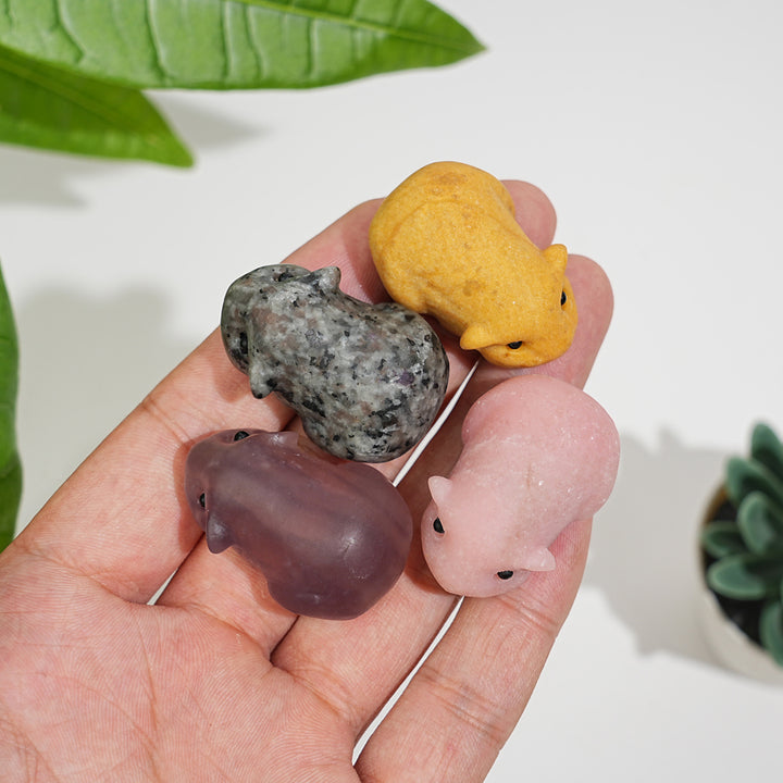 Natural Crystal Cute Guinea Pig Carving