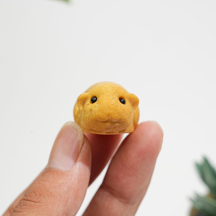 Natural Crystal Cute Guinea Pig Carving