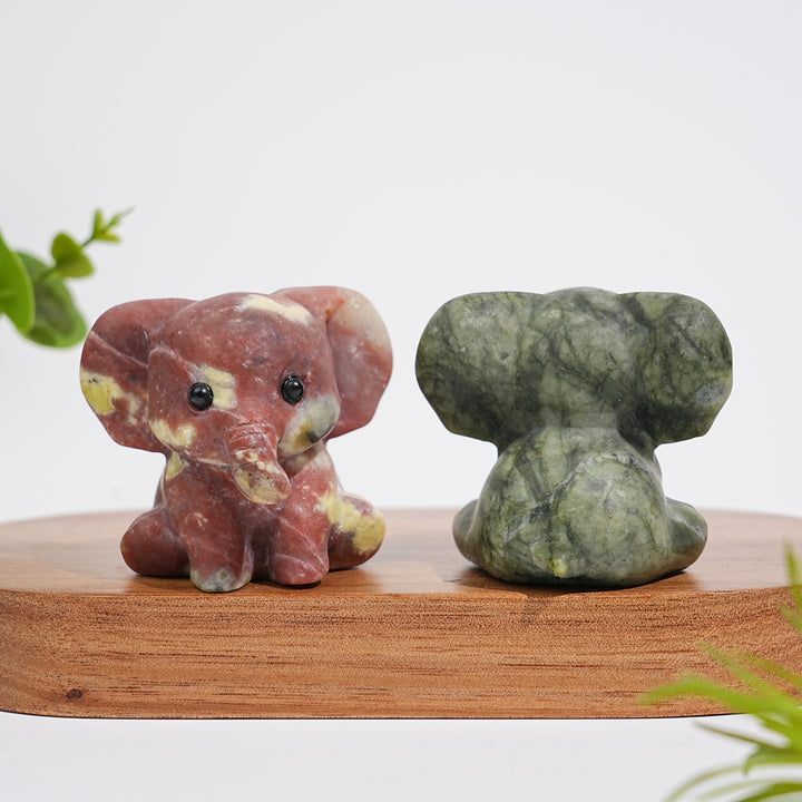 Natural Crystal Carving Cute Sitting Elephant