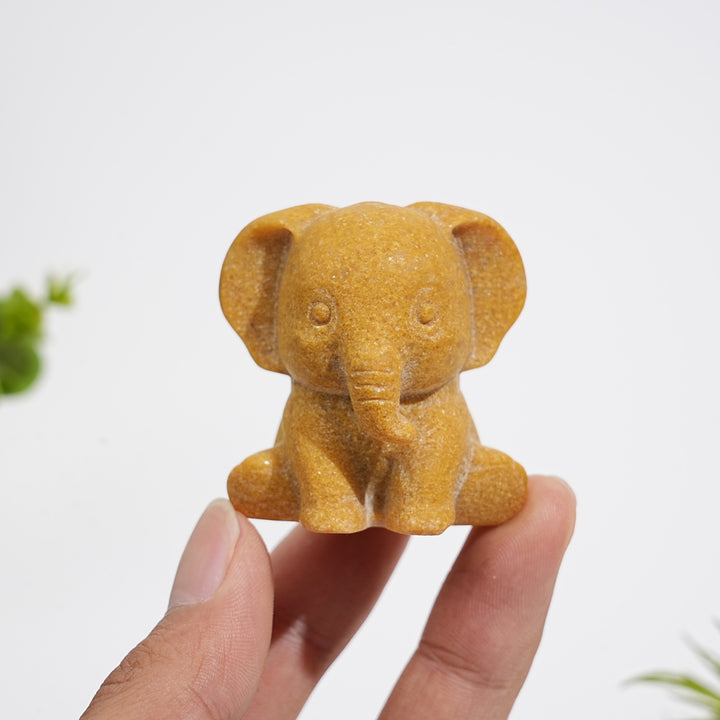 Natural Crystal Carving Cute Sitting Elephant