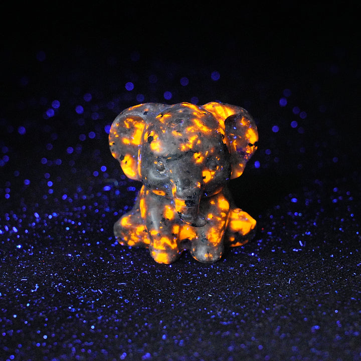 Natural Crystal Carving Cute Sitting Elephant