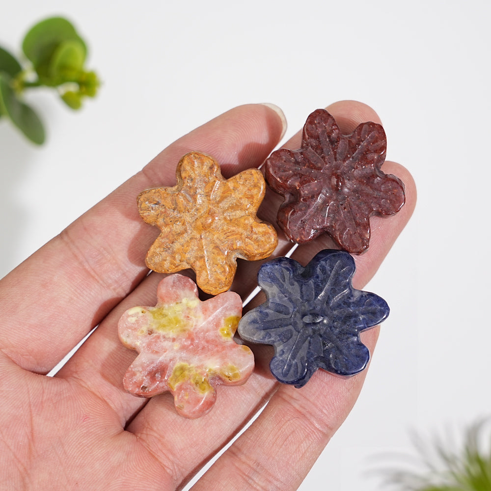 Natural Crystal Mixed Material Mini Snowflake