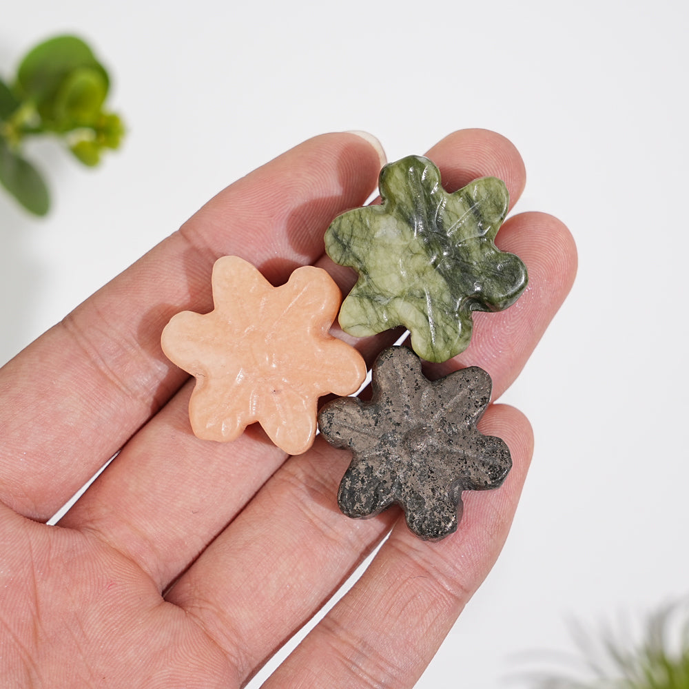 Natural Crystal Mixed Material Mini Snowflake