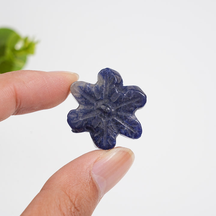 Natural Crystal Mixed Material Mini Snowflake