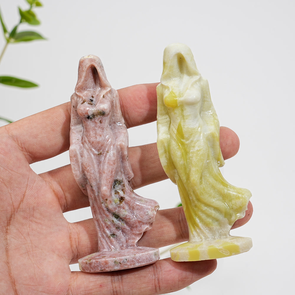 Natural Crystal Graceful Small Ghost Lady