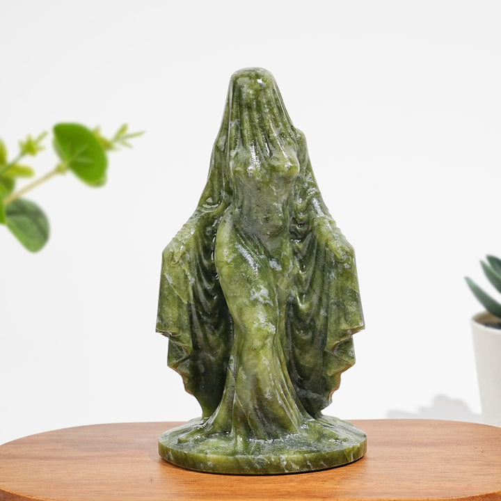 Natural Crystal Mysterious Veiled Spirit Woman Carving